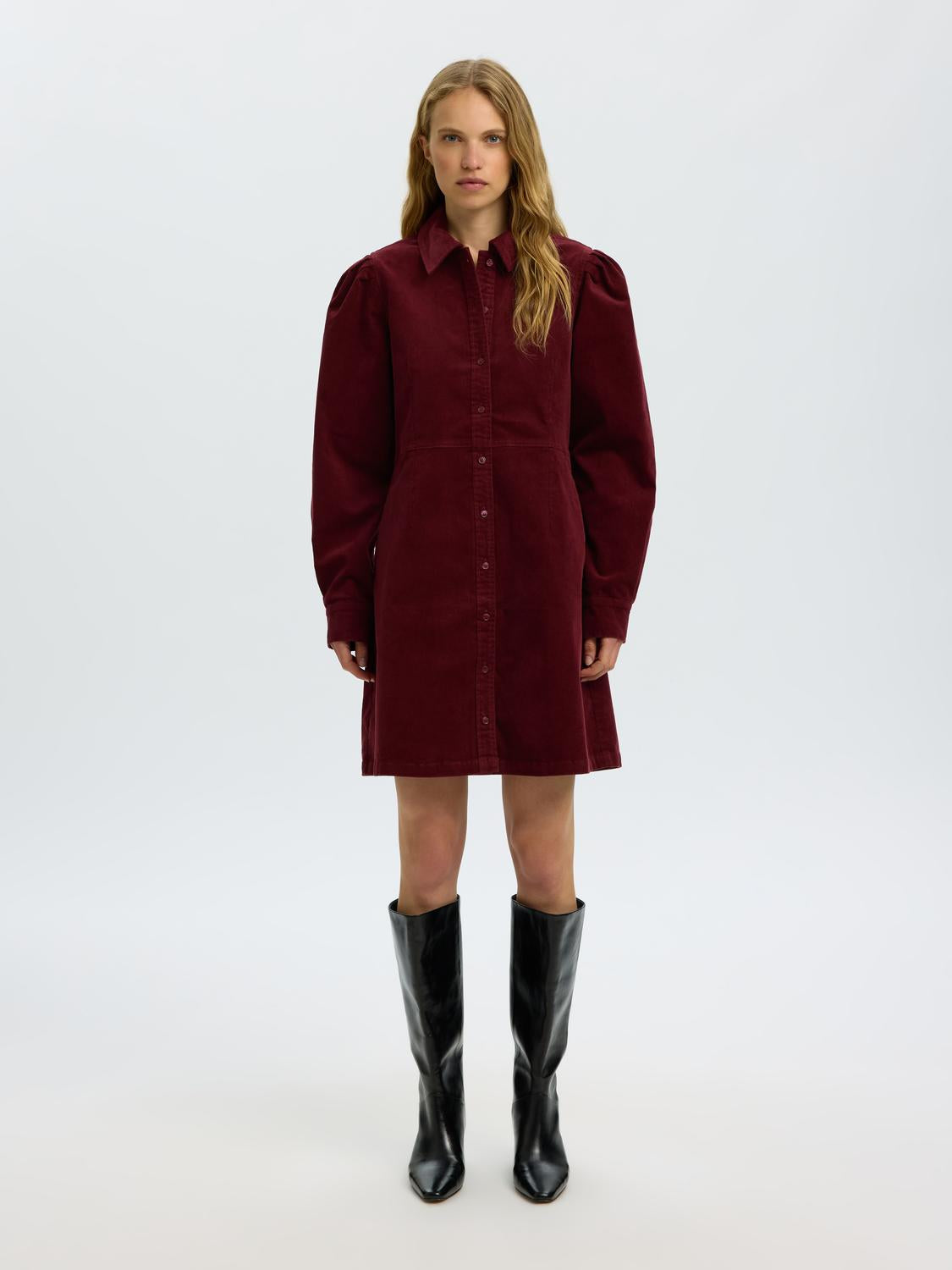 model_shot-front